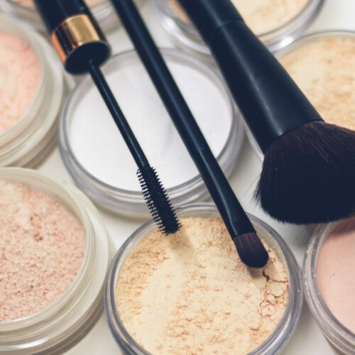 20 Best Natural Makeup Brands For Clean, Healthy Beauty