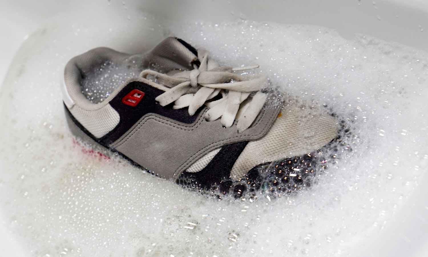How to Wash Sneakers (Washing Machine) for Brand New Kicks