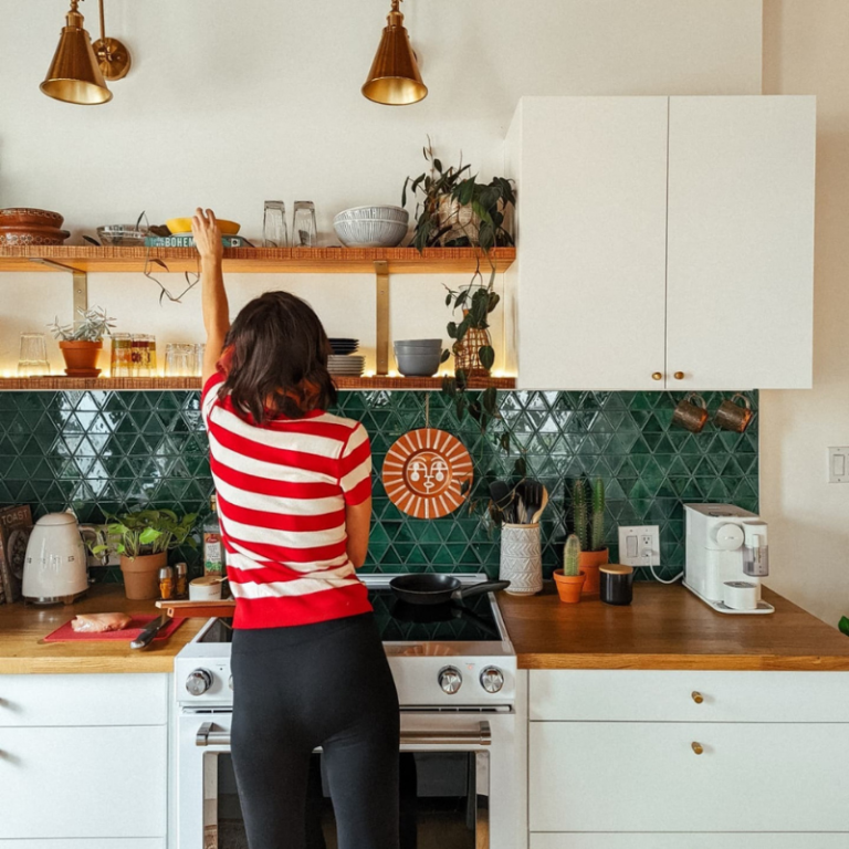 25 Stores Like Urban Outfitters (Home + More Alternatives)