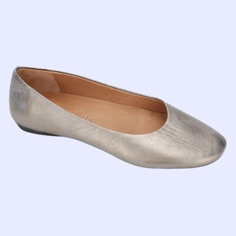 15 Most Comfortable Flats You’ll Actually Want to Wear | ClothedUp