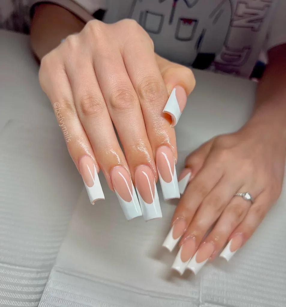 47 White Nail Design Ideas