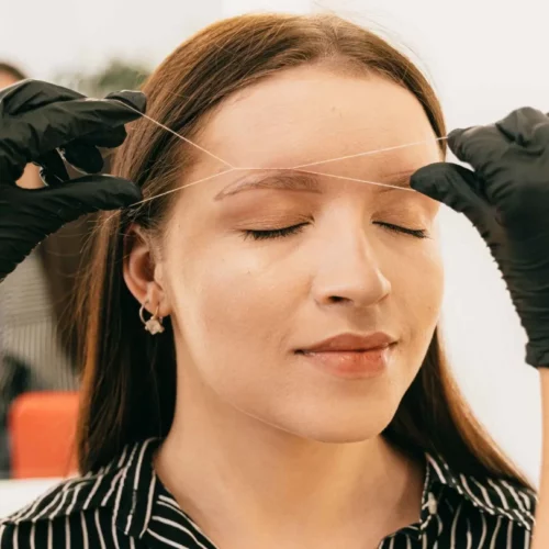 Eyebrow Threading vs Waxing: What’s Best For You?