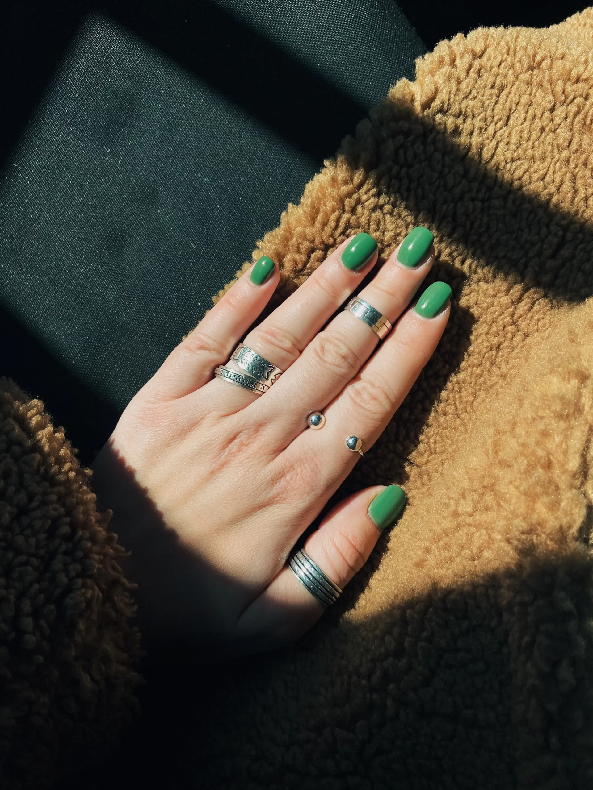 Green Acrylic Nails