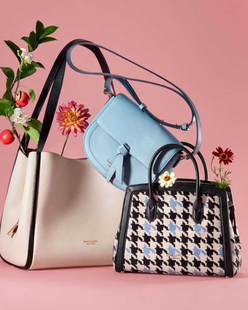 COMPARING THE ICONIC KATE SPADE AND COACH HEART CROSSBODY BAGS