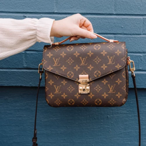 Here’s How To Tell If That Louis Vuitton Bag Is Real