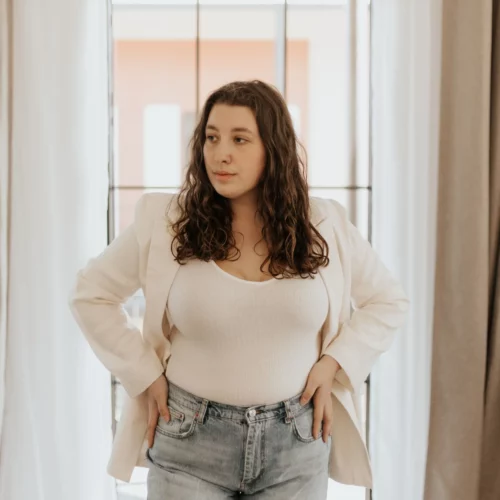 41 Best Plus-Size Clothing Brands: Ultimate Guide